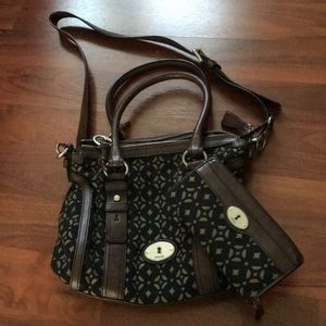 Gently used Fossil Bag with matching Wallet